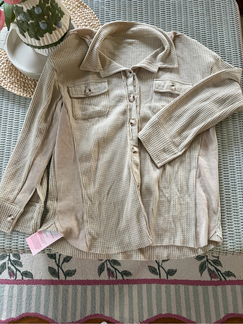 Textured Button-Front Utility Jacket in Light Beige